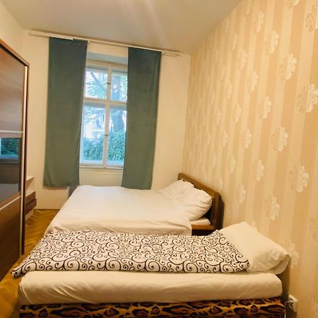 Hotel Apartment In Prague 2 Square Exterior photo