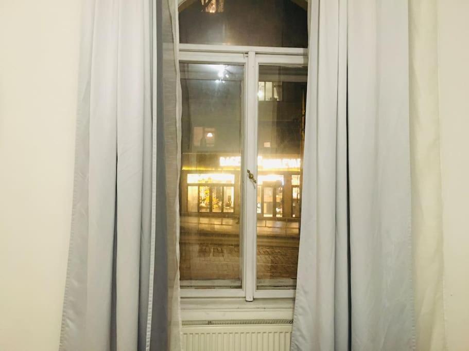 Hotel Apartment In Prague 2 Square Exterior photo
