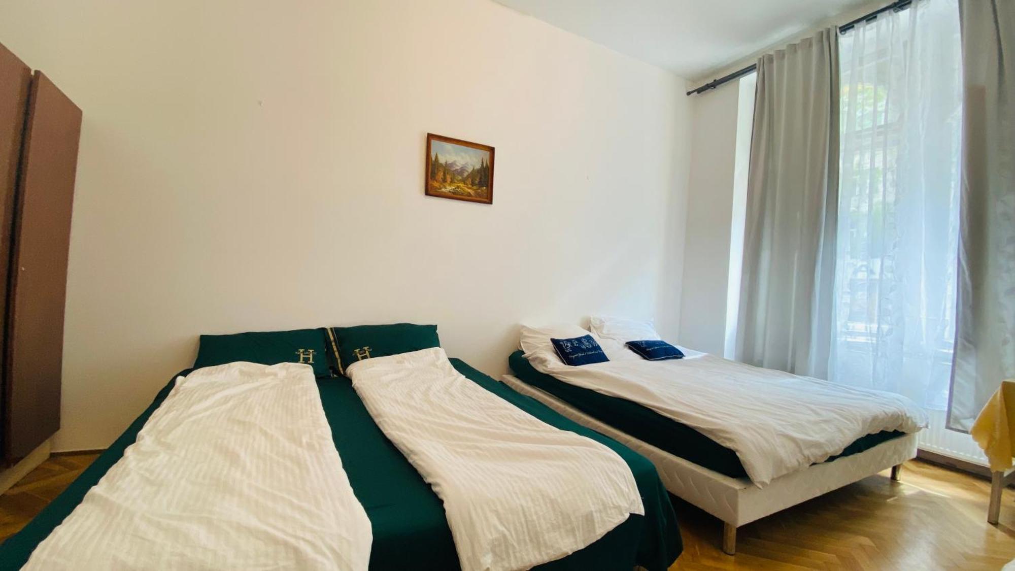 Hotel Apartment In Prague 2 Square Exterior photo