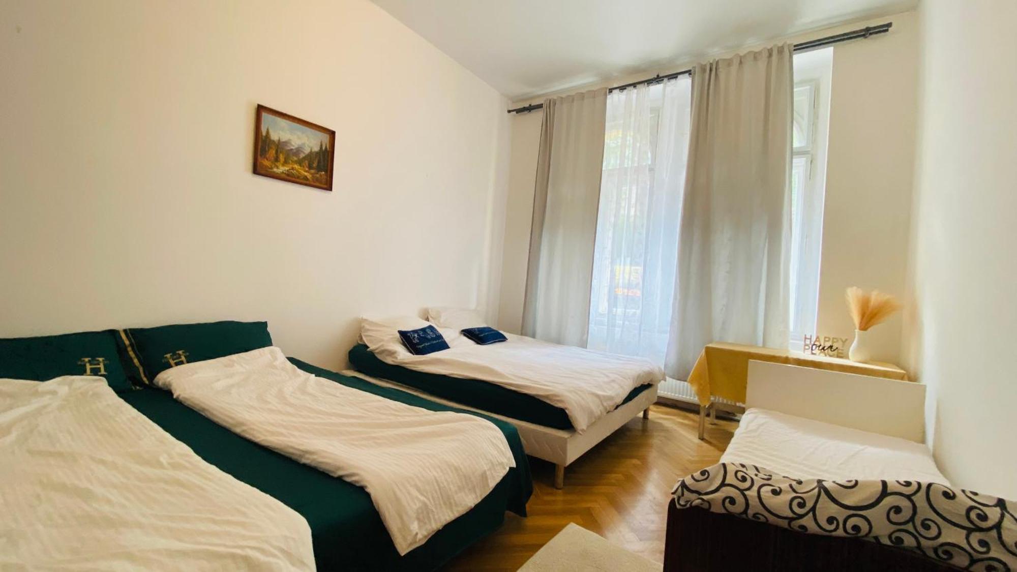 Hotel Apartment In Prague 2 Square Exterior photo